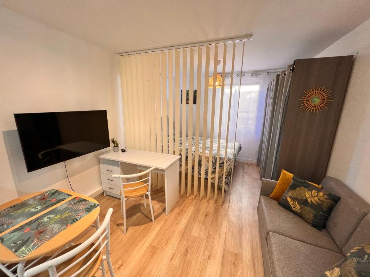 Appartements Calmes - Standing - Hypercentre - Clim - Wifi - Netflix Montpellier Ngoại thất bức ảnh